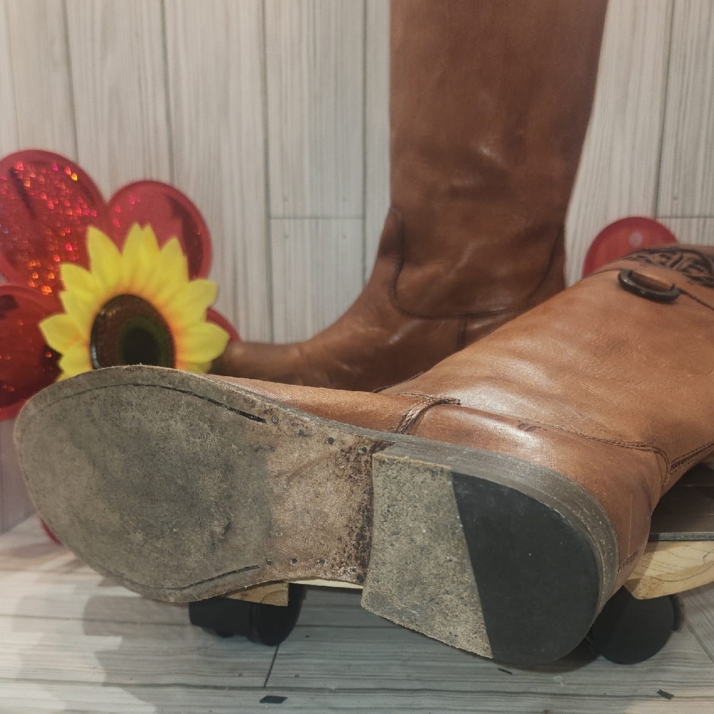 Frye Tan Leather‎ Label Detail - Picture 6 of 8